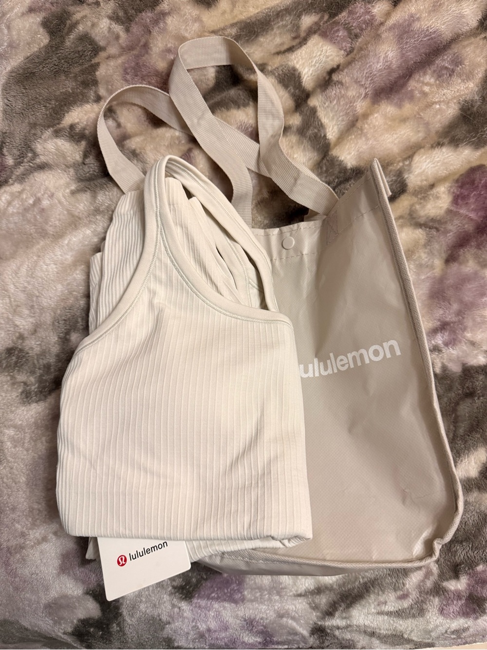 Lululemon Ribbed Racerback Tank and bag - Picture 5 of 7